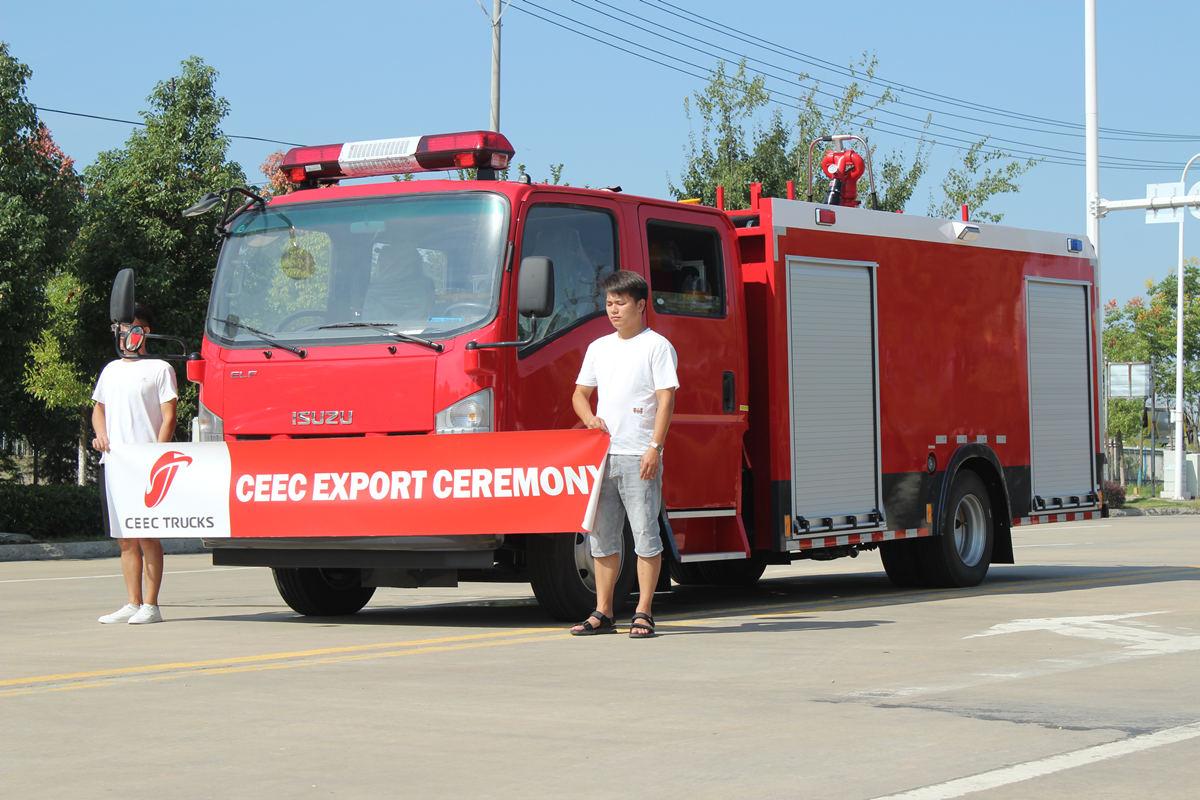 Se exportaron 2 unidades de camión de bomberos de espuma ISUZU a Uzbekistán