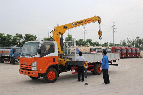 Exportación de camión grúa montado ISUZU 5T a Ruanda