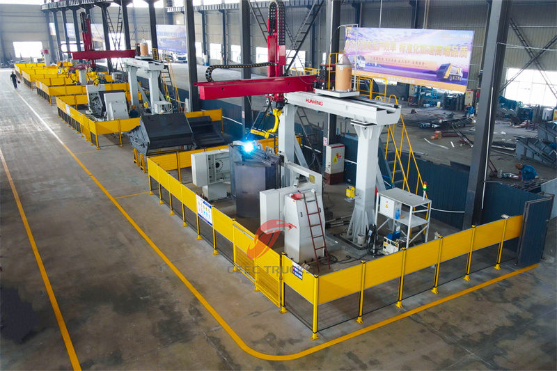 Aplicación de la soldadura automatizada en la producción de cargadores traseros de basura