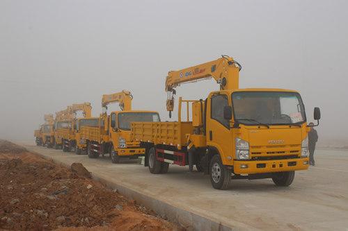 Exportación de camión grúa ISUZU 6.3T a Siria